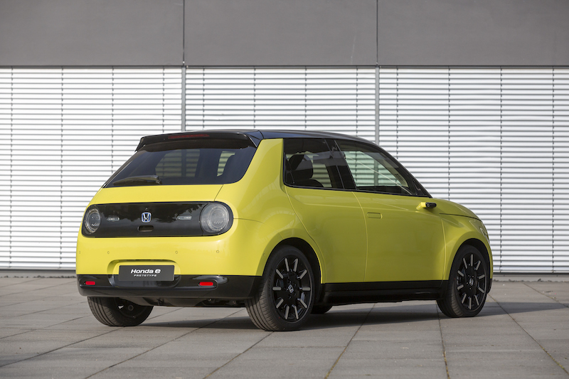 Nuova Honda-E,  la city car di moda