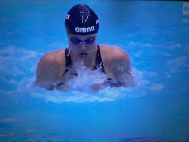 Nuoto, Benedetta Pilato record nei 50 rana. E si qualifica per la finale