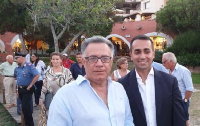 Di Maio in Costa Smeralda con Virginia Saba, tra boutique di lusso e cene
