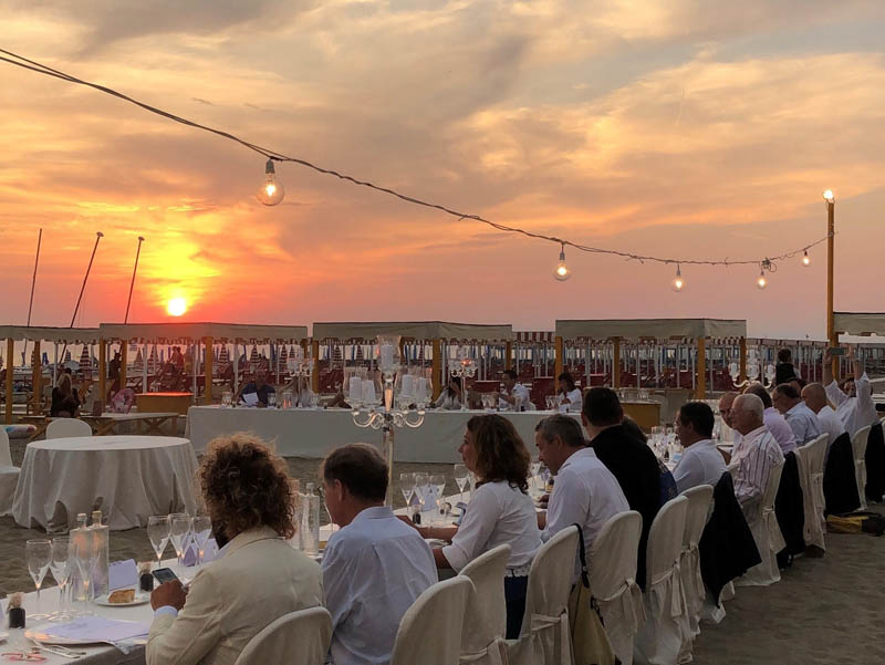 La Versilia (con il mancato boom di Agosto) e le eccellenze del territorio La Versilia (con il mancato boom di Agosto) e le eccellenze del territorio