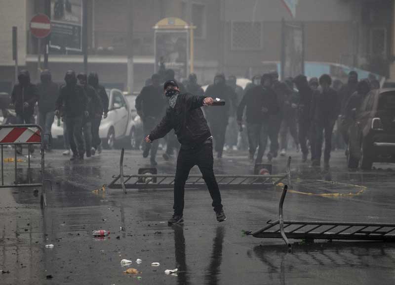Agguato in un parco, spari contro ex ultras Lazio: morto “Diabolik” Agguato in un parco, spari contro ex ultras Lazio: morto “Diabolik”