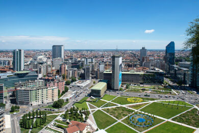 Verde, aree gioco e giardini scolastici, a Milano lavori in corso ad agosto