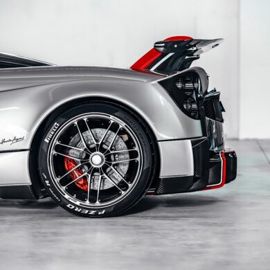 Pirelli sviluppa il nuovo P Zero Trofeo R per la Pagani Huayra Roadster BC