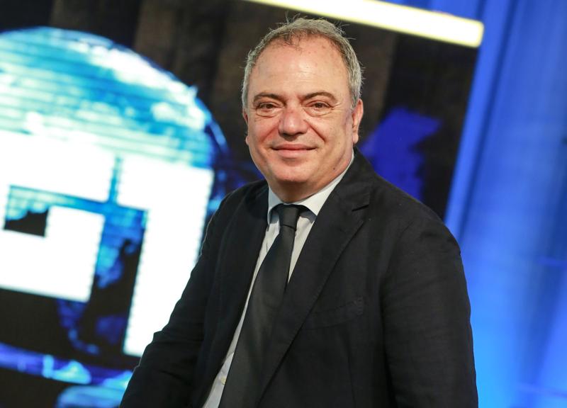 Ascolti Tv Auditel: nel ricordo del Ponte Morandi, il Tg1 eclissa il Tg5 Ascolti Tv Auditel: nel ricordo del Ponte Morandi, il Tg1 eclissa il Tg5