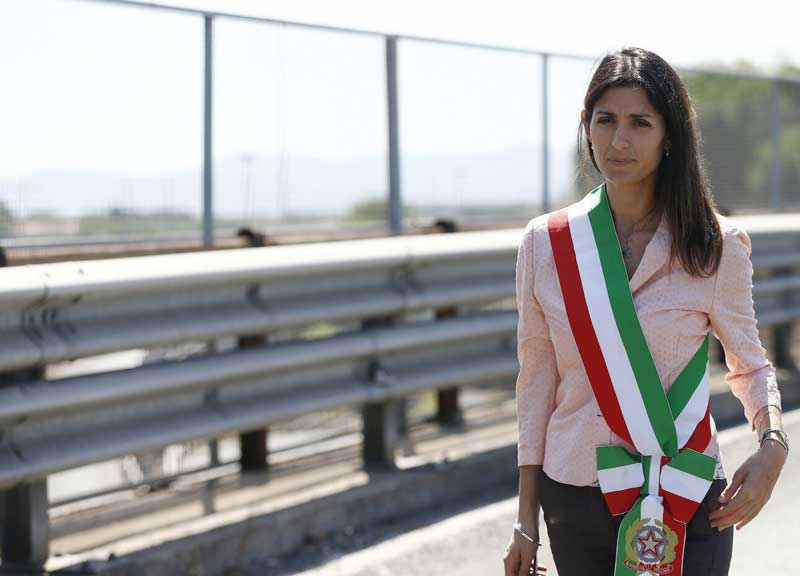 Giù la Tangenziale est: istruzioni per la viabilità a cura di Virginia Raggi Giù la Tangenziale est: istruzioni per la viabilità a cura di Virginia Raggi