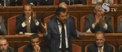 Una mossa così sbagliata da pensare ad una strategia nascosta