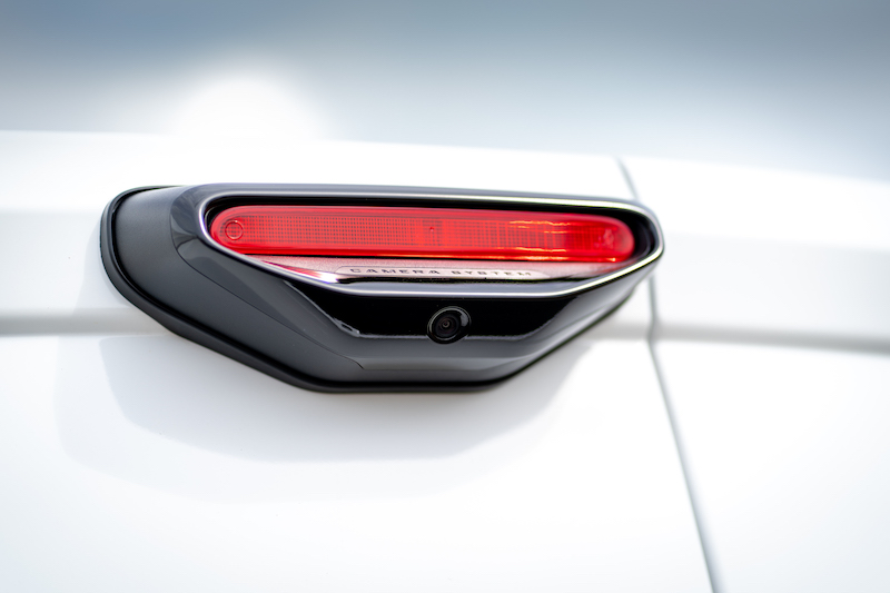 Opel Combo Cargo, con il sistema Surround Rear Vision addio angolo cieco