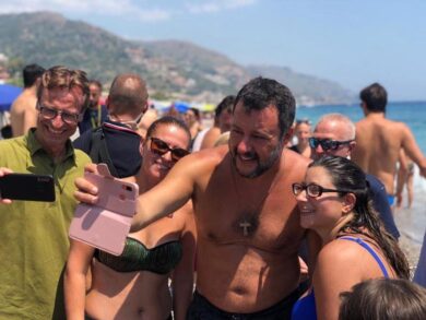 Salvate Matteo Salvini (da se stesso)