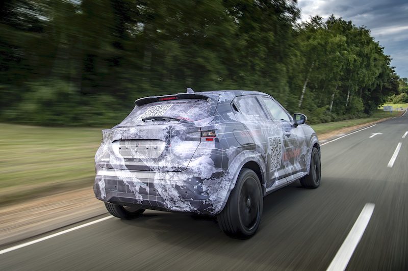 Nissan Juke, svelate le foto della seconda generazione in arrivo a settembre Nissan Juke, svelate le foto della seconda generazione in arrivo a settembre