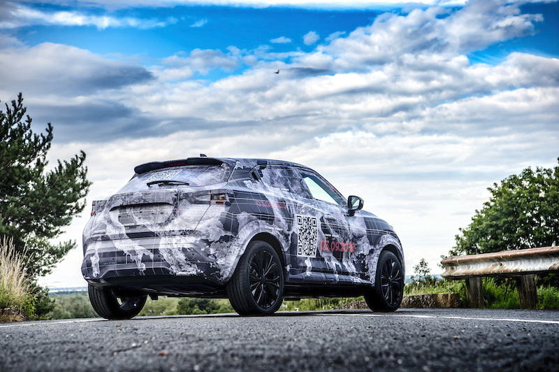 Nissan Juke, svelate le foto della seconda generazione in arrivo a settembre Nissan Juke, svelate le foto della seconda generazione in arrivo a settembre