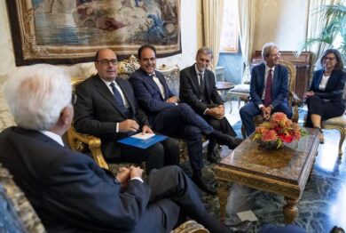 Crisi, Zingaretti:”M5s? Governo di svolta oppure voto. Europeismo punto fermo”