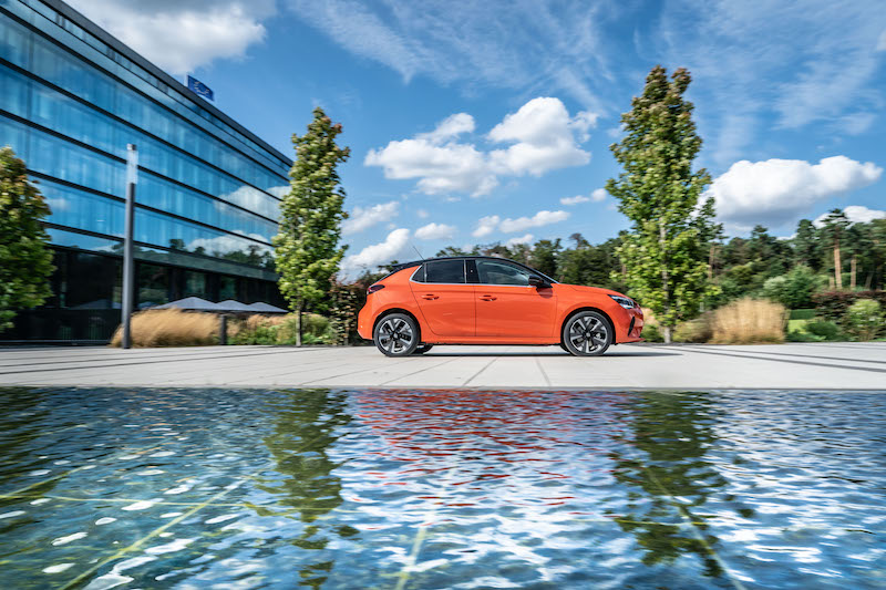 Parte da Francoforte 2019 il viaggio della nuova Opel Corsa Parte da Francoforte 2019 il viaggio della nuova Opel Corsa
