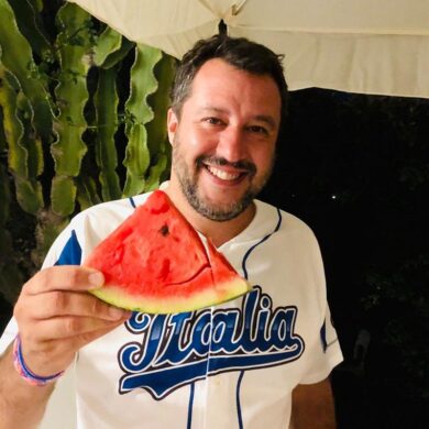 Crisi, Salvini: “Conte bis? Sarebbe Monti bis. Dietro ci sono Merkel-Macron”