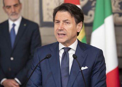 La finanza internazionale – il quinto potere –  sta col Governo Conte