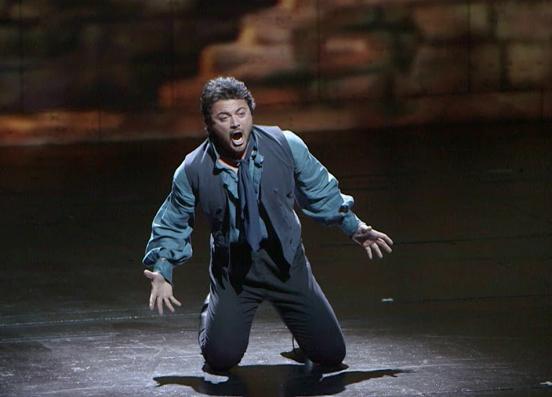 Tosca, Verona: l’ex “pastorello” Grigolo incanta l’Arena sull’ala di Pavarotti Tosca, Verona: l’ex “pastorello” Grigolo incanta l’Arena sull’ala di Pavarotti