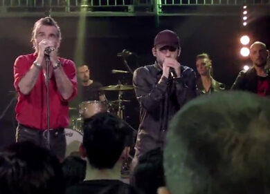 Piero Pelù canta per la prima volta Guccini