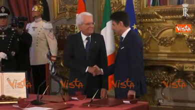 Governo, Conte giura al Quirinale