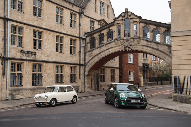 Mini: 60 anni di successi dalla regina a Hollywood Mini: 60 anni di successi dalla regina a Hollywood