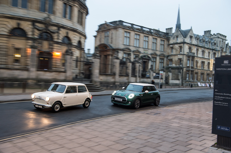 Mini: 60 anni di successi dalla regina a Hollywood Mini: 60 anni di successi dalla regina a Hollywood