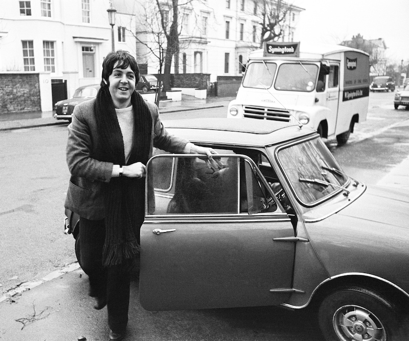Mini: 60 anni di successi dalla regina a Hollywood Mini: 60 anni di successi dalla regina a Hollywood
