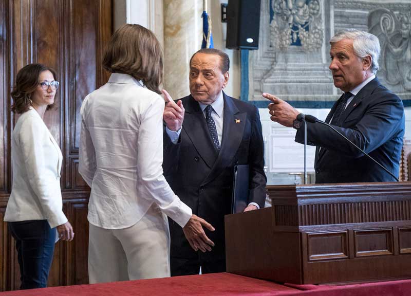 Forza Italia è come una maionese impazzita: lasciano 5 provinciali del Lazio