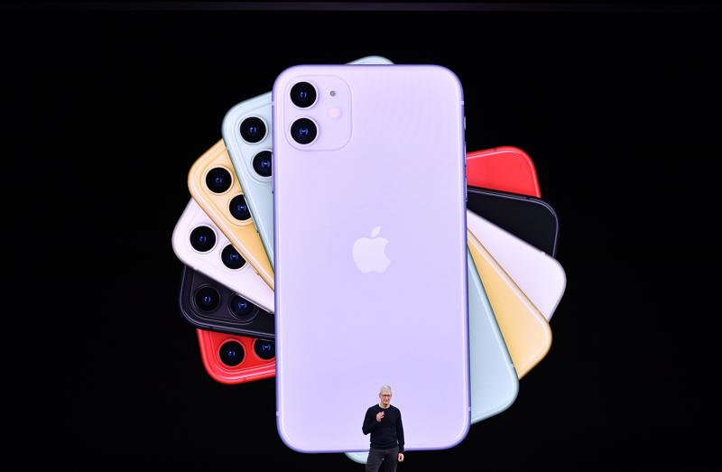 Apple, presenta il nuovo iPhone 11, prezzo a partire da 699 dollari Apple, presenta il nuovo iPhone 11, prezzo a partire da 699 dollari