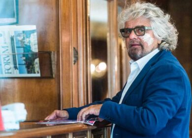 Grillo stronca la scissione di Renzi: “Minchiata d’impulso, come Salvini”