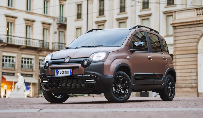 Nuova Fiat Panda Trussardi: il lusso diventa democratico Nuova Fiat Panda Trussardi: il lusso diventa democratico