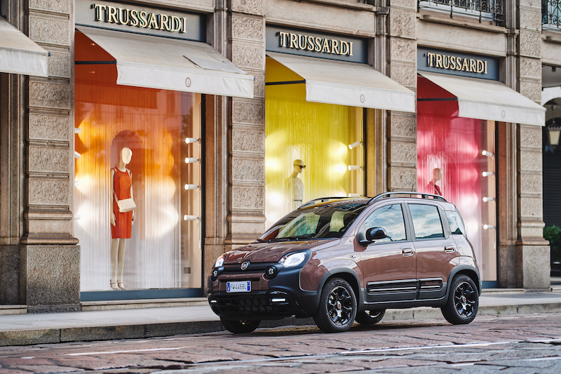 Nuova Fiat Panda Trussardi: il lusso diventa democratico Nuova Fiat Panda Trussardi: il lusso diventa democratico