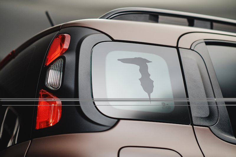 Nuova Fiat Panda Trussardi: il lusso diventa democratico Nuova Fiat Panda Trussardi: il lusso diventa democratico