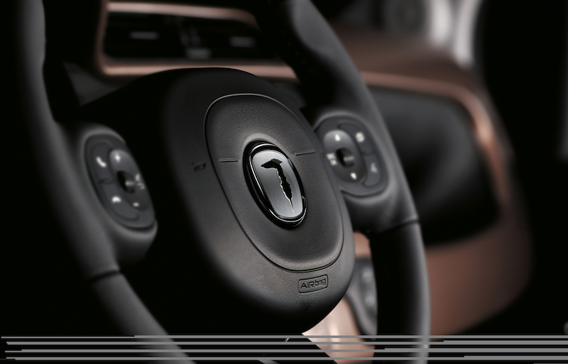 Nuova Fiat Panda Trussardi: il lusso diventa democratico Nuova Fiat Panda Trussardi: il lusso diventa democratico