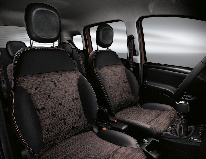 Nuova Fiat Panda Trussardi: il lusso diventa democratico Nuova Fiat Panda Trussardi: il lusso diventa democratico