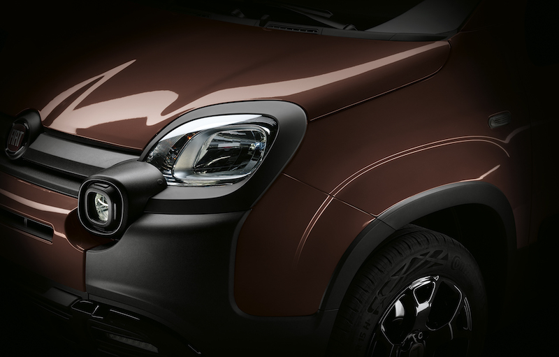 Nuova Fiat Panda Trussardi: il lusso diventa democratico Nuova Fiat Panda Trussardi: il lusso diventa democratico