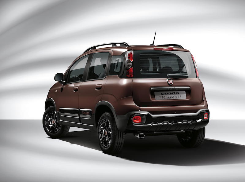 Nuova Fiat Panda Trussardi: il lusso diventa democratico Nuova Fiat Panda Trussardi: il lusso diventa democratico