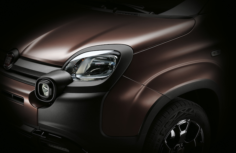 Nuova Fiat Panda Trussardi: il lusso diventa democratico Nuova Fiat Panda Trussardi: il lusso diventa democratico
