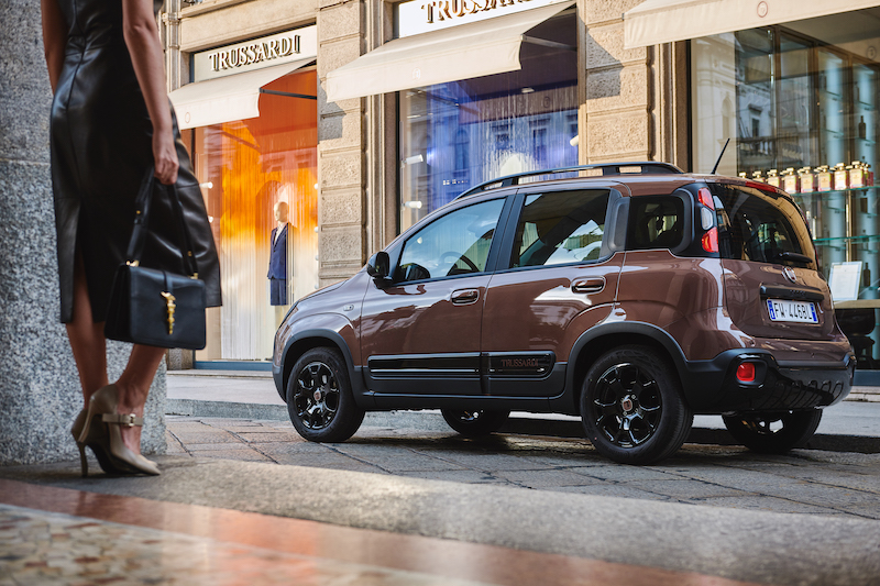 Nuova Fiat Panda Trussardi: il lusso diventa democratico Nuova Fiat Panda Trussardi: il lusso diventa democratico