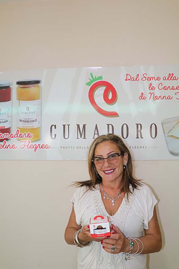 Cumadoro, il pomodoro Cannellino flegreo diventa confettura per palati fini