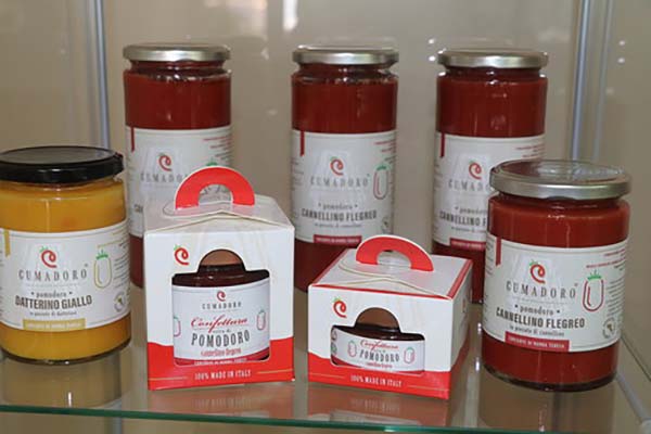 Cumadoro, il pomodoro Cannellino flegreo diventa confettura per palati fini
