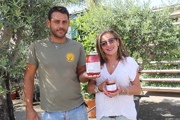 Cumadoro, il pomodoro Cannellino flegreo diventa confettura per palati fini