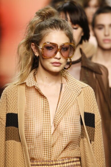 Max Mara, Fendi e Moschino al top. MFW, oggi Blumarine, Iceberg e Franchi