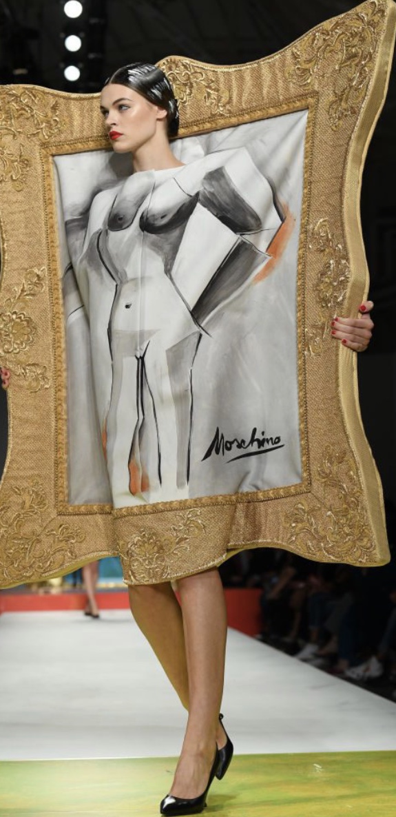 Max Mara, Fendi e Moschino al top. MFW, oggi Blumarine, Iceberg e Franchi