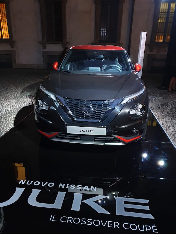 Nuovo Nissan JUKE protagonista della Milano Fashion Week Nuovo Nissan JUKE protagonista della Milano Fashion Week