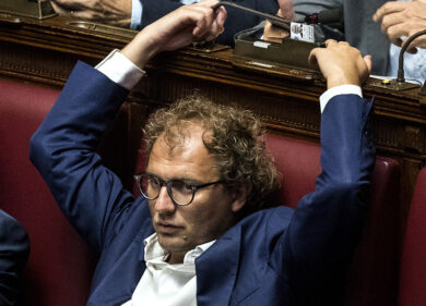 Renzi stroncato dal fido Lotti: che senso ha uscire dal Pd? Orizzonte limitato