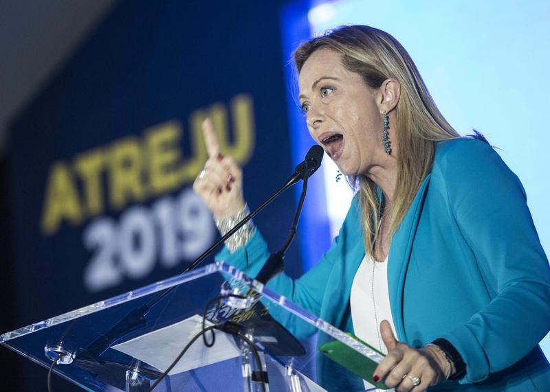 La Meloni è il futuro della politica. Una realtà della destra italiana La Meloni è il futuro della politica. Una realtà della destra italiana