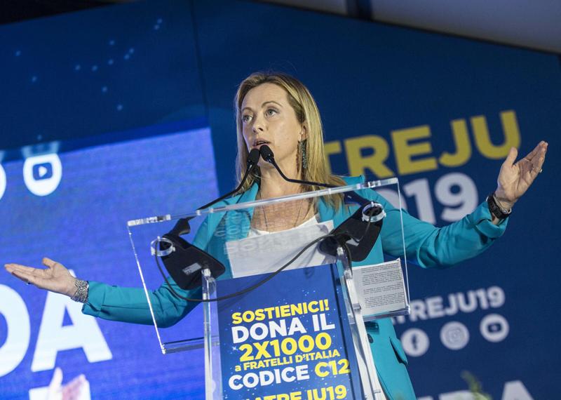 Il Centrodestra ha una nuova stella: ad Atreju la consacrazione della Meloni Il Centrodestra ha una nuova stella: ad Atreju la consacrazione della Meloni