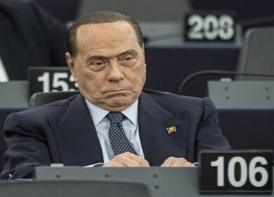 Mafia, Silvio Berlusconi indagato in procedimento per le stragi del 1993