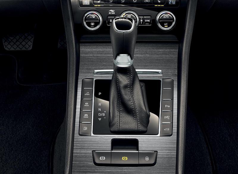 SKODA SUPERB iV, inaugura il programma di mobilità elettrificata in Italia SKODA SUPERB iV, inaugura il programma di mobilità elettrificata in Italia