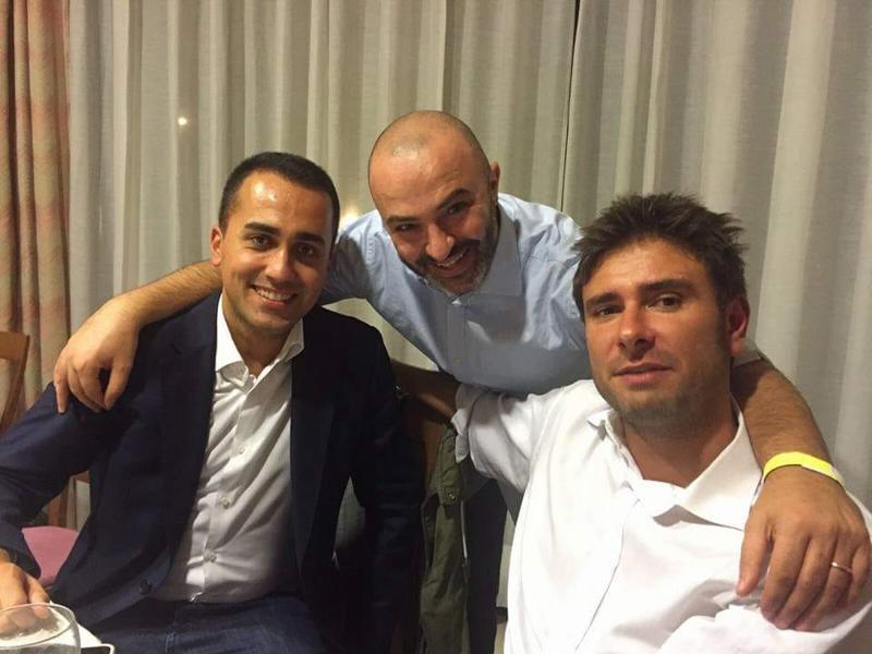 M5S si spacca, Bugani lascia Di Maio per la Raggi: è capostaff del Campidoglio