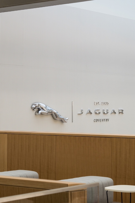 Jaguar apre le porte del  Design Studio di Gaydon