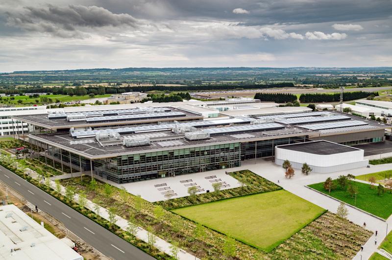 JAGUAR LAND ROVER svelano l’innovativo Product Creation Centre JAGUAR LAND ROVER svelano l’innovativo Product Creation Centre